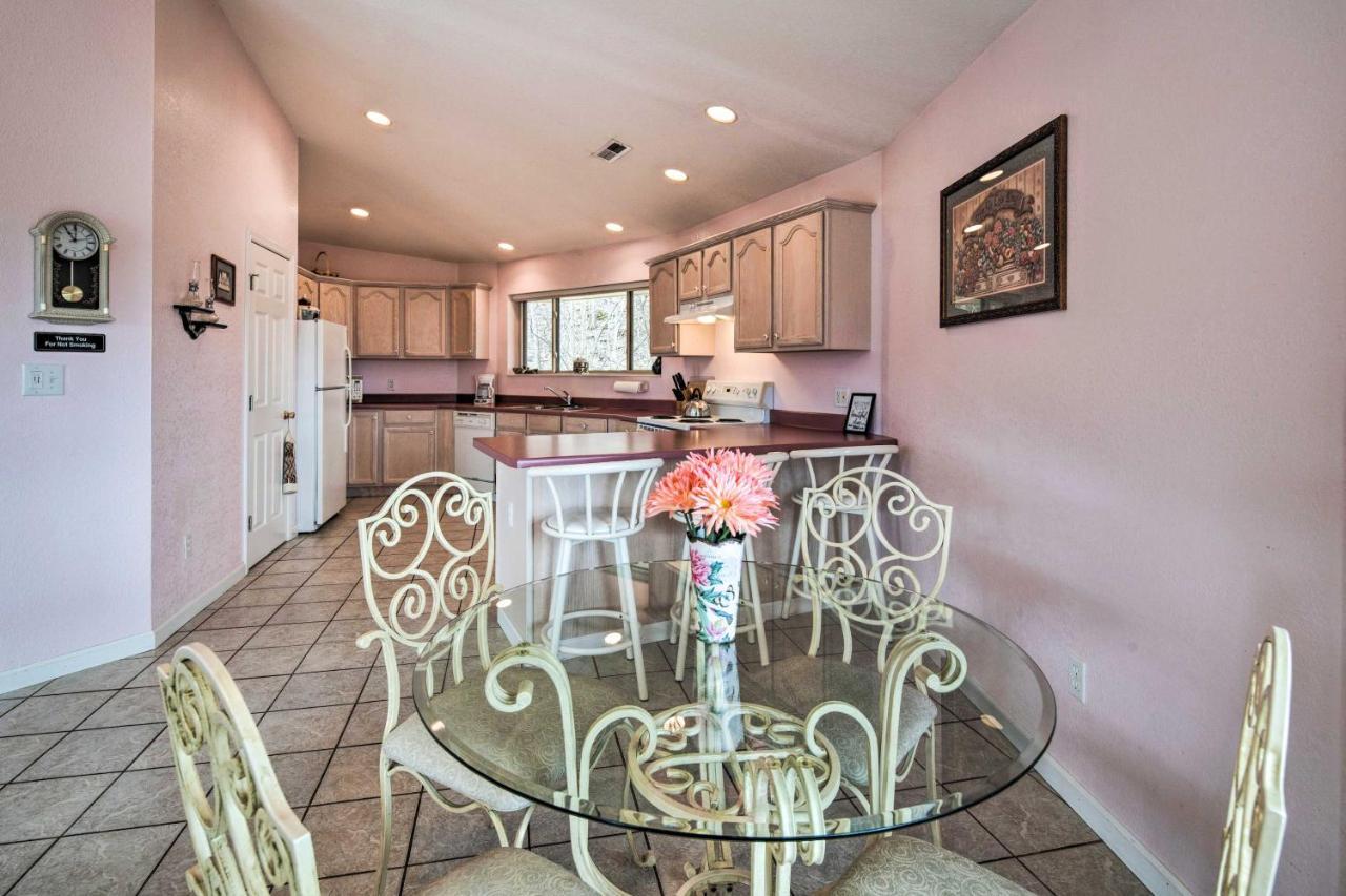 Charming Burnsville Apt With Mountain Views And Deck! מראה חיצוני תמונה