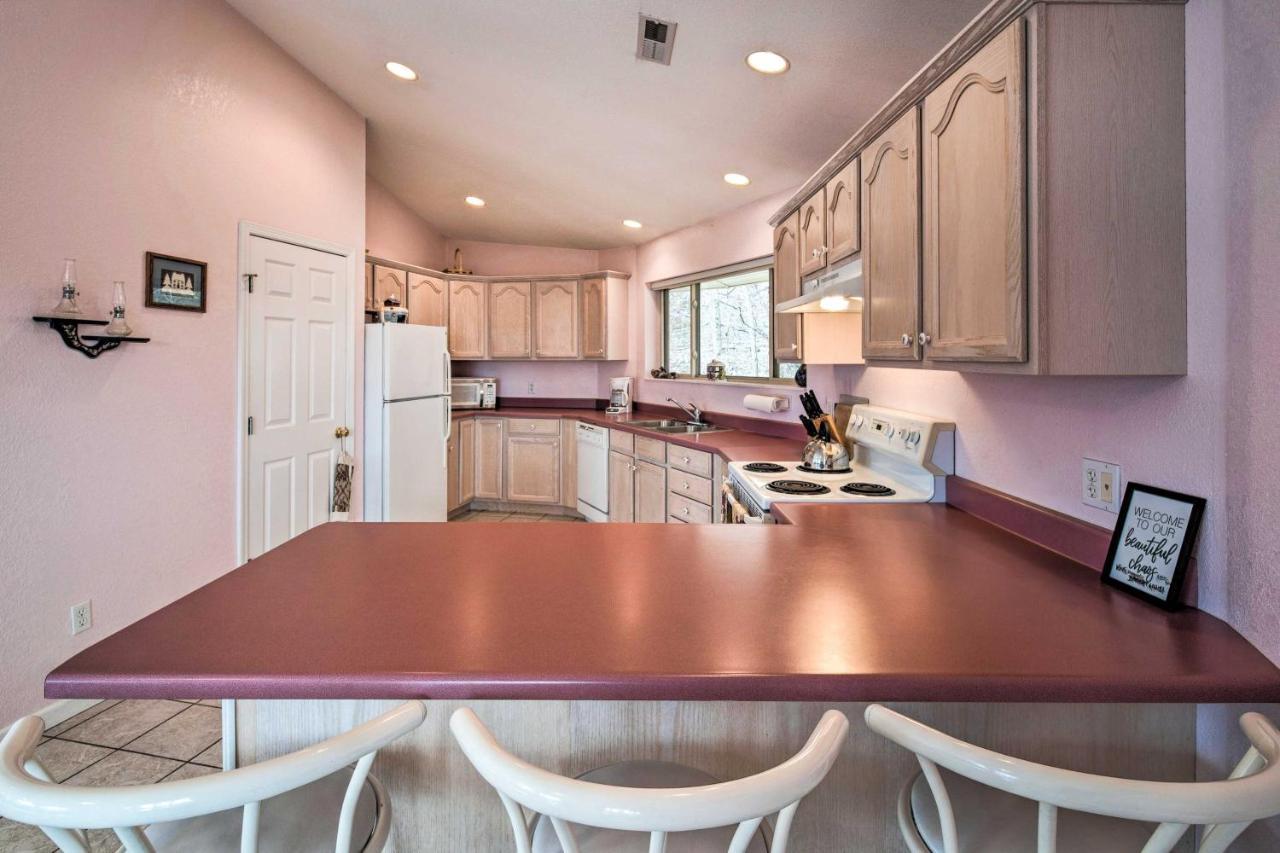 Charming Burnsville Apt With Mountain Views And Deck! מראה חיצוני תמונה
